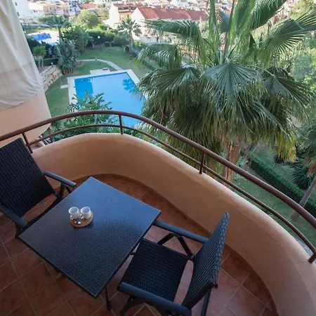 Appartement Beautiful 2 Bedroom Flat With Sunny Balcony Fuengirola