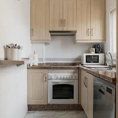 Beautiful 2 Bedroom Flat With Sunny Balcony Appartement Fuengirola