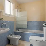 アパート Beautiful 2 Bedroom Flat With Sunny Balcony フエンヒロラ