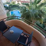 アパート Beautiful 2 Bedroom Flat With Sunny Balcony フエンヒロラ